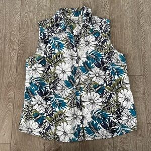 White Stag Womens Blouse Size L (12/14) Blue Floral Sleeveless Button Down